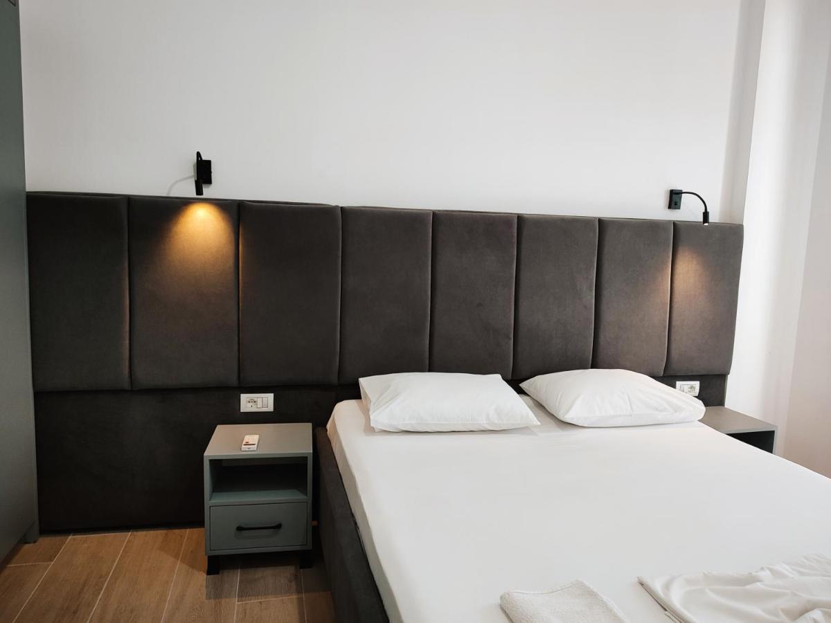 Petros Rooms 希马拉 外观 照片