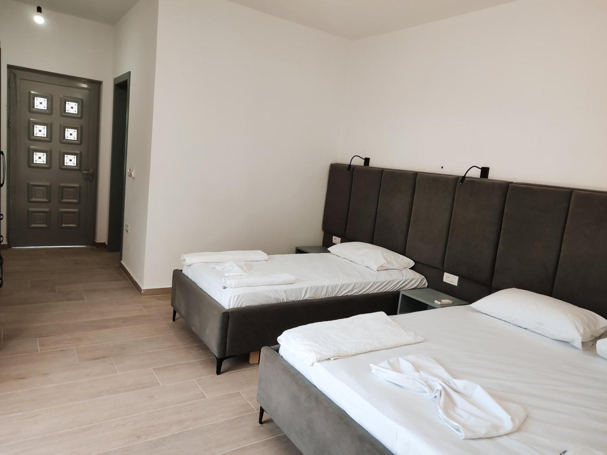 Petros Rooms 希马拉 外观 照片