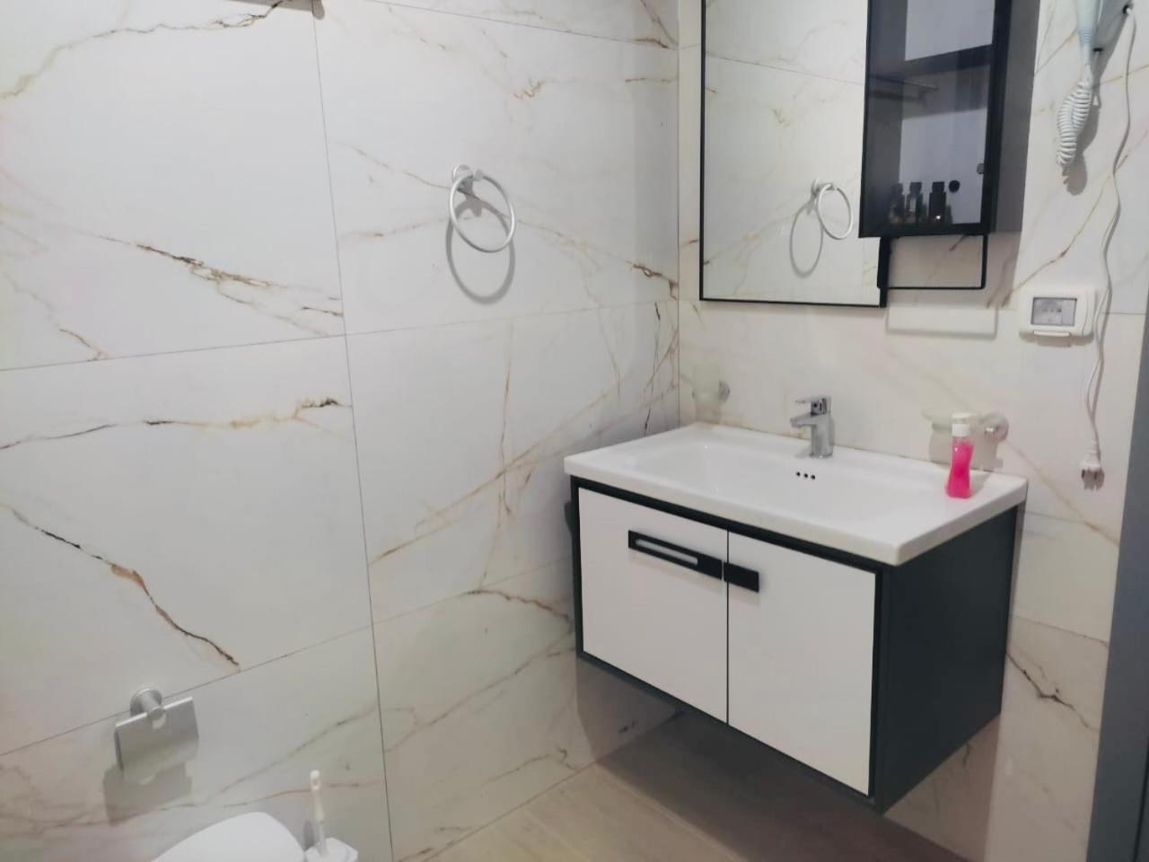 Petros Rooms 希马拉 外观 照片