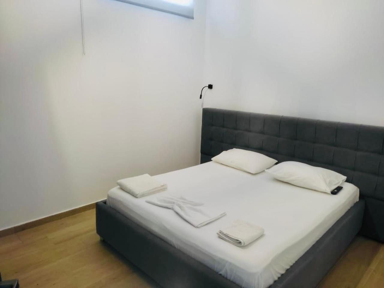 Petros Rooms 希马拉 外观 照片