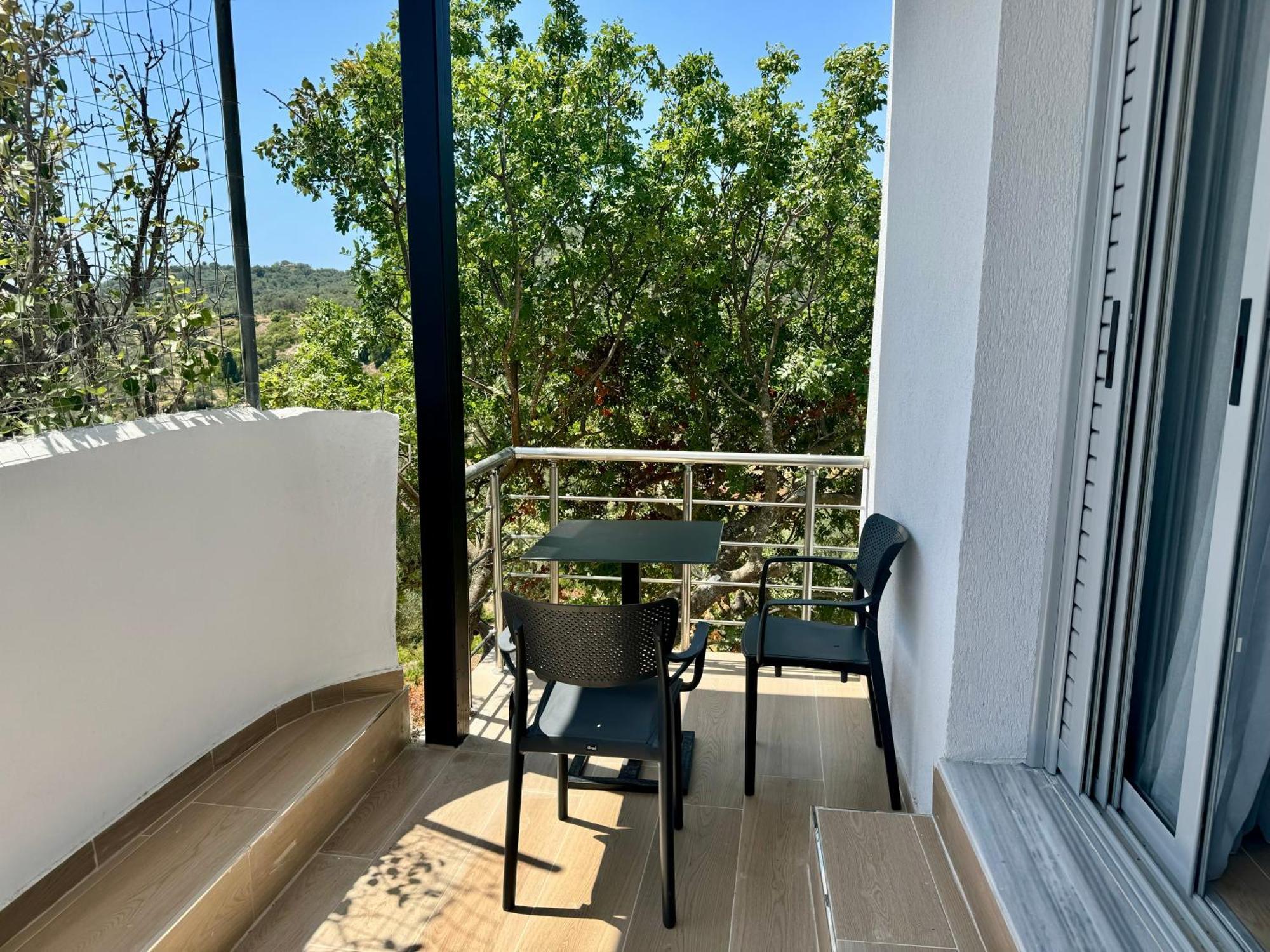 Petros Rooms 希马拉 外观 照片