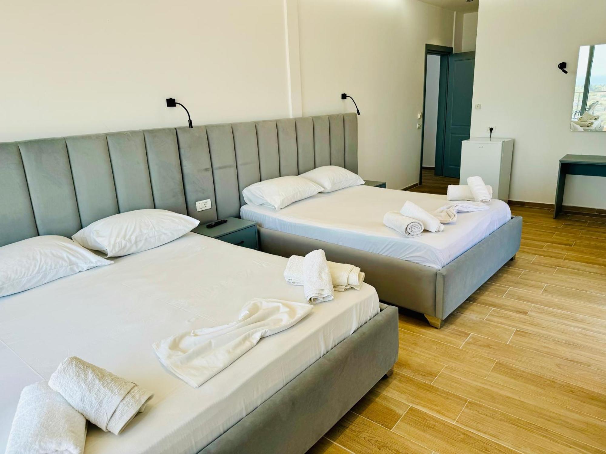Petros Rooms 希马拉 外观 照片